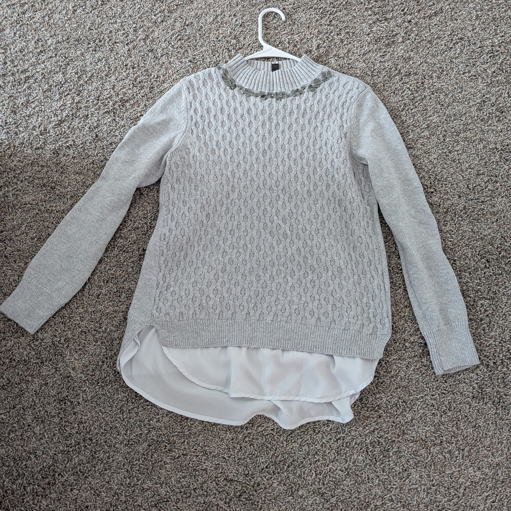 Simply Vera Gray Sweater with Layered Hem